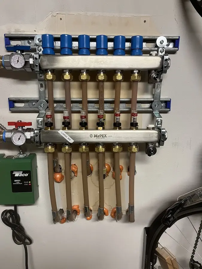 Plumber performing Leak Detection at a residential property in Madera Ranchos